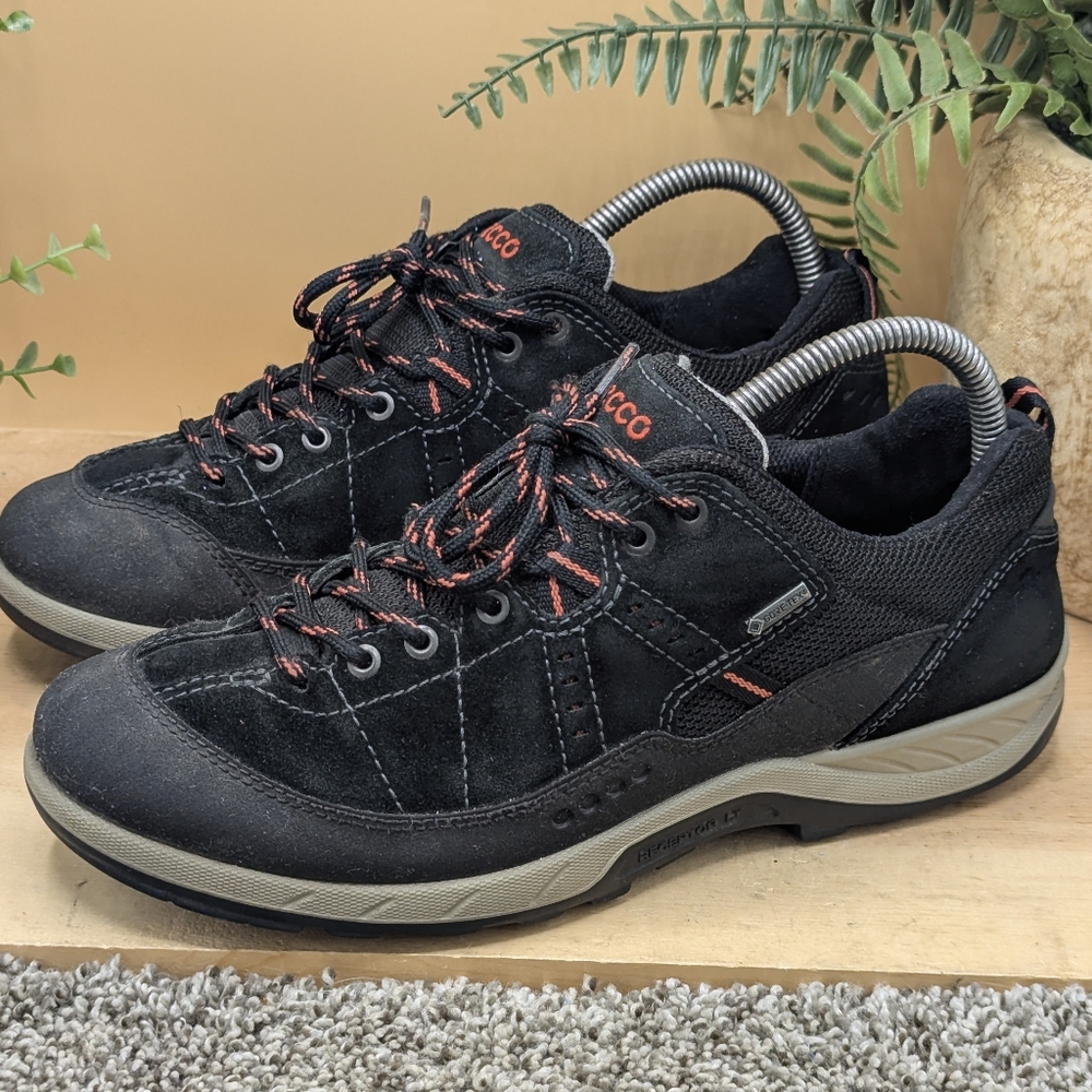 Ecco Yura GTX Women's Size 39 (US 8/8.5) Hiking Walking Casual Shoes